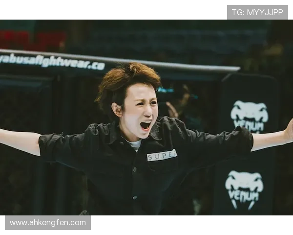 40亿票房黑马!他用30000字剧本,揭开15年前的惊天阴谋!